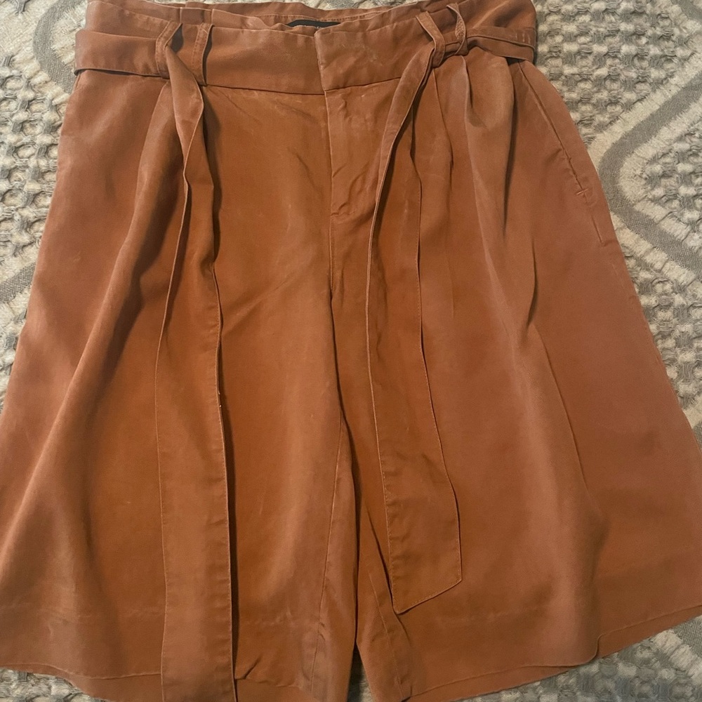 Banana republic bermudas